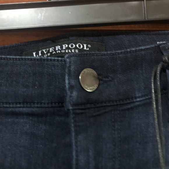 Liverpool Dark Wash Size Petite 6/28 Jeans NWT - Picture 3 of 8